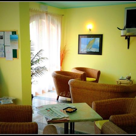 Hotel Mistral Marina di Campo Exterior photo