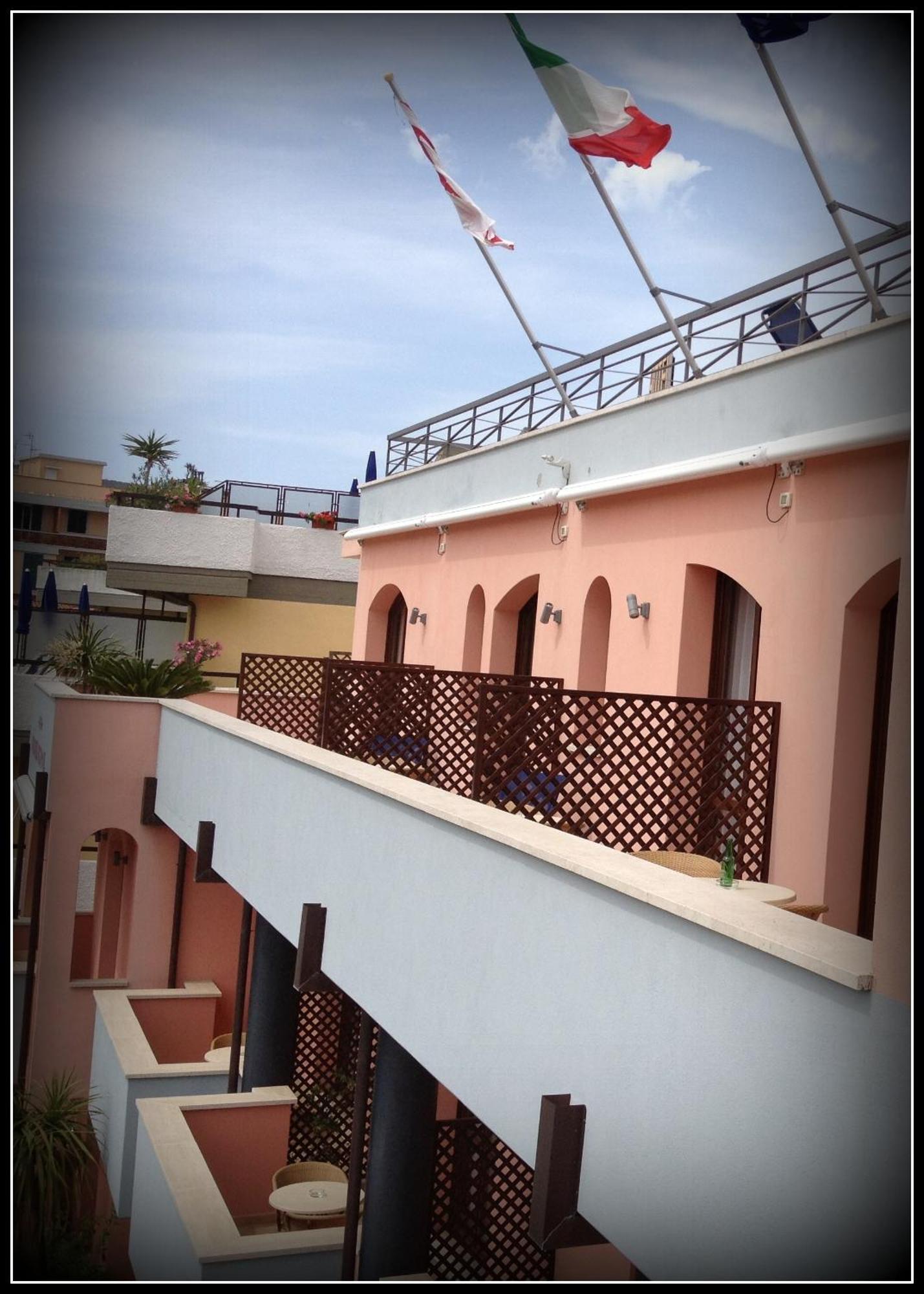 Hotel Mistral Marina di Campo Exterior photo